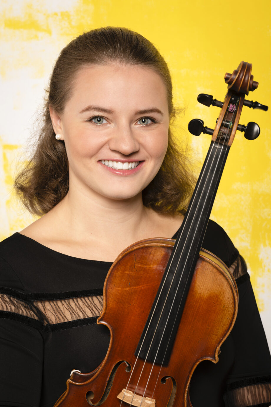 Ania Filochowska, Violin